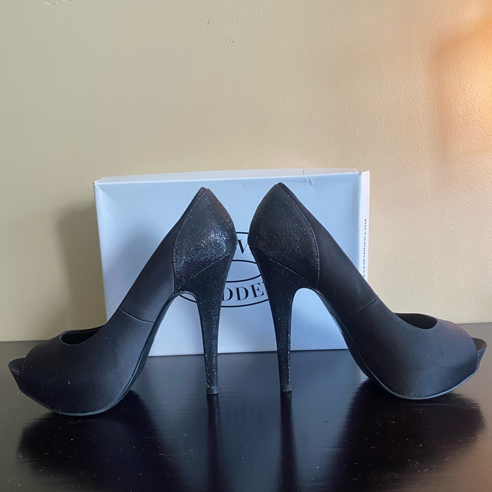 Steve Madden black satin peep toe heel with black rhinestone fabric heel. 9.5